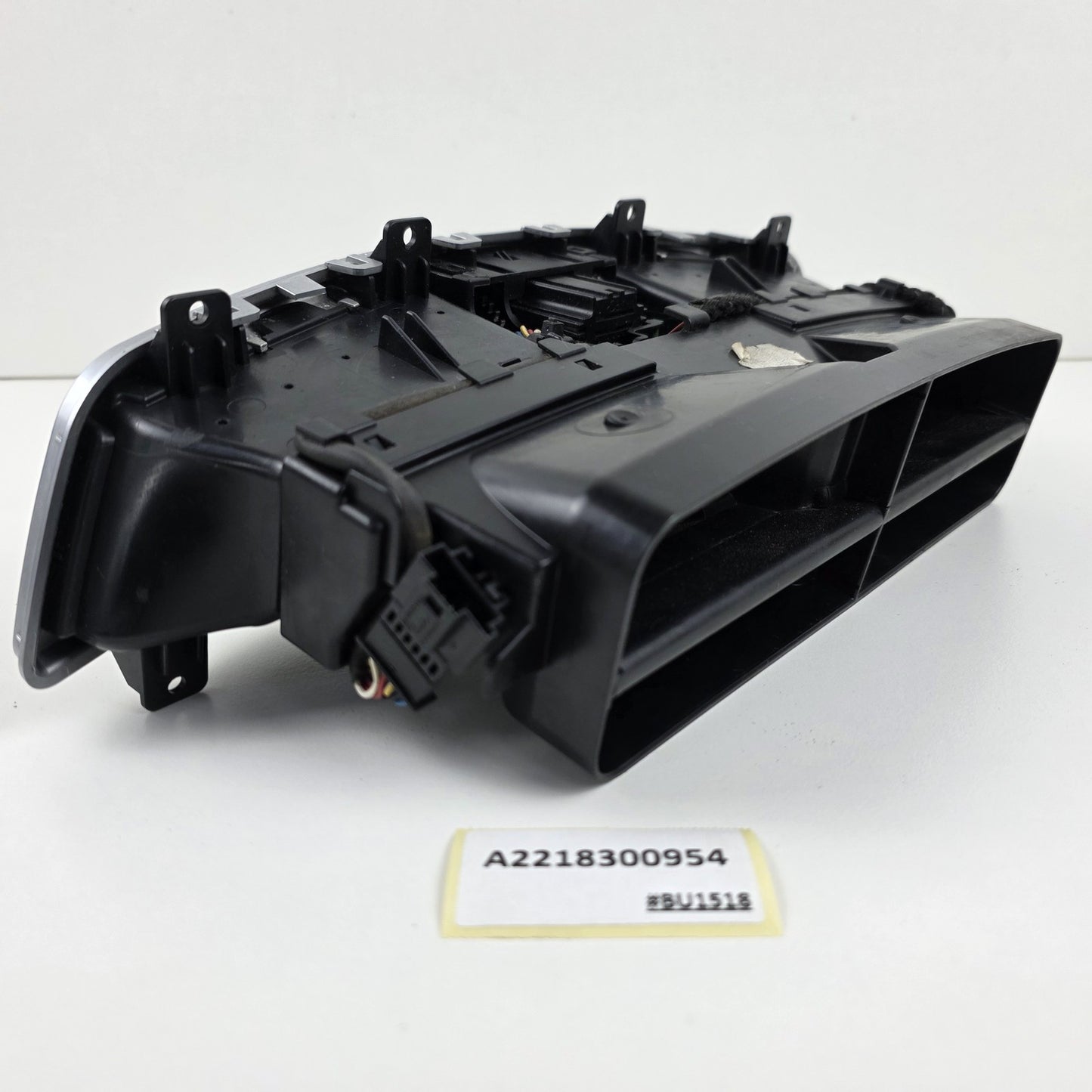2005-2013 Mercedes-Benz S-Class W221 Center Air Vent A2218300954
