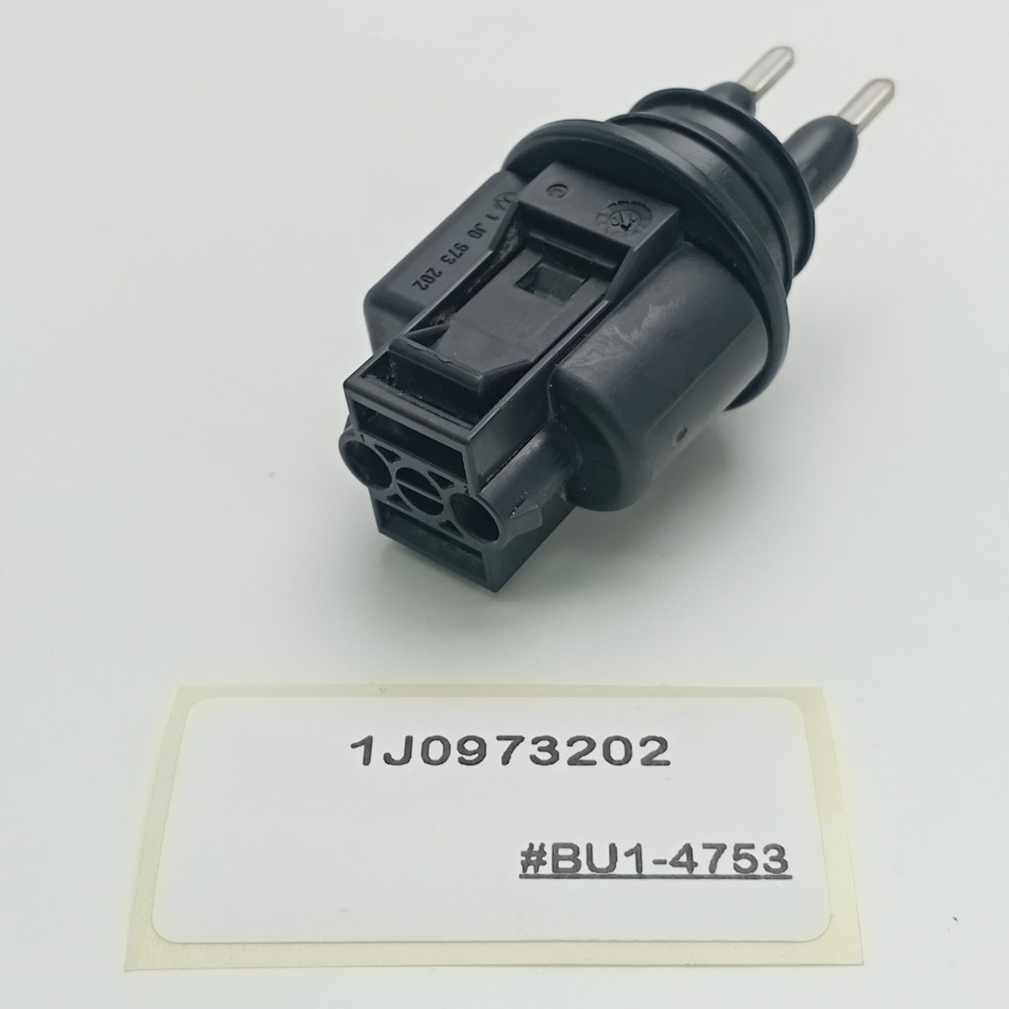 2000-2011 Volkswagen Jetta Coolant Level Sensor Connector 1J0973202