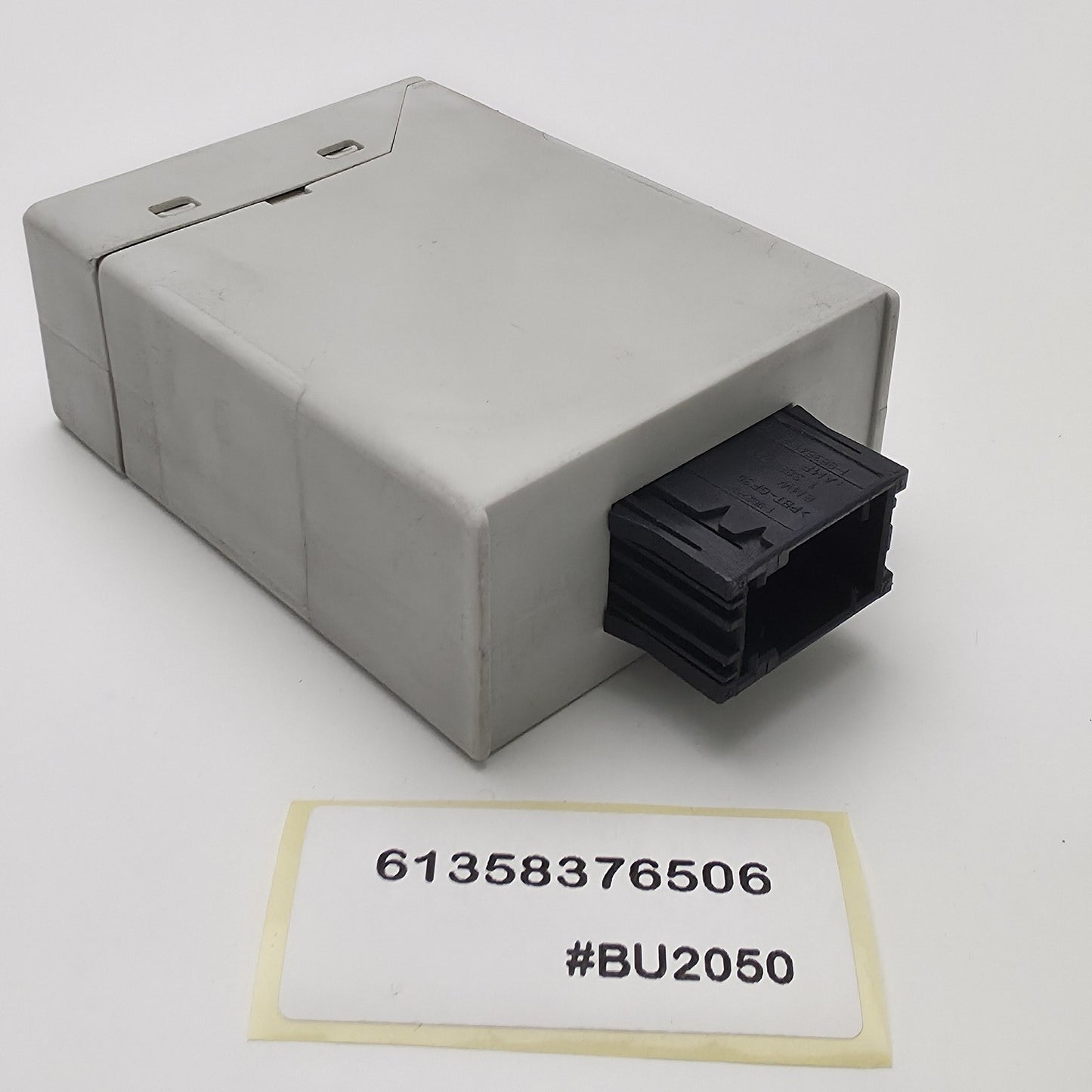 1999-2004 BMW 3 Series E46 Module Outside Mirror Fold-In Function 61358376506