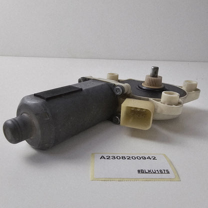 03-09 Mercedes W209 CLK Front Right Window Regulator Motor A2308200942
