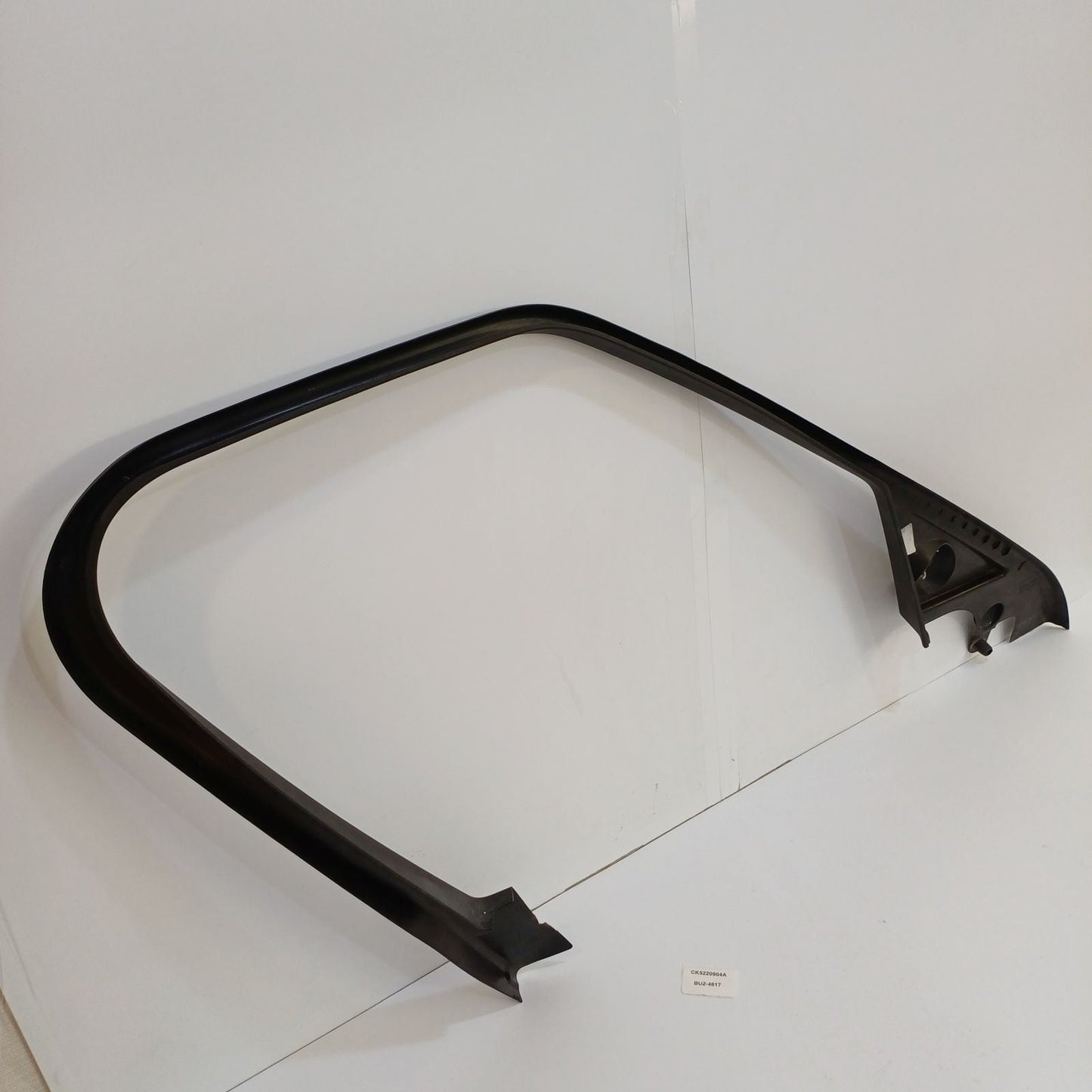 2013-2017 Land Rover Range Rover L405 Front Door Glass Trim Molding CK5220904A