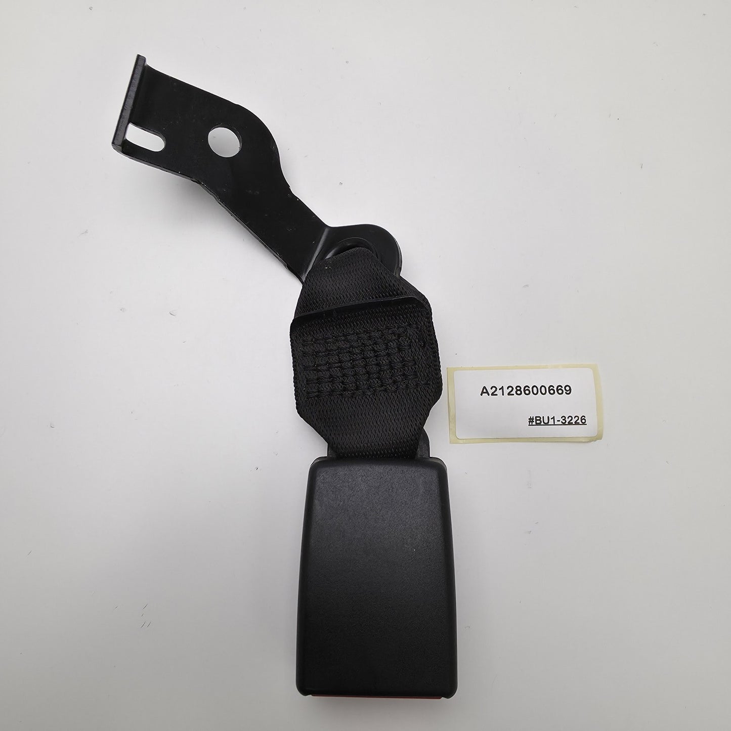 2010-2016 Mercedes-Benz W212 Seat Belt Buckle Right & Middle Rear A2128600669