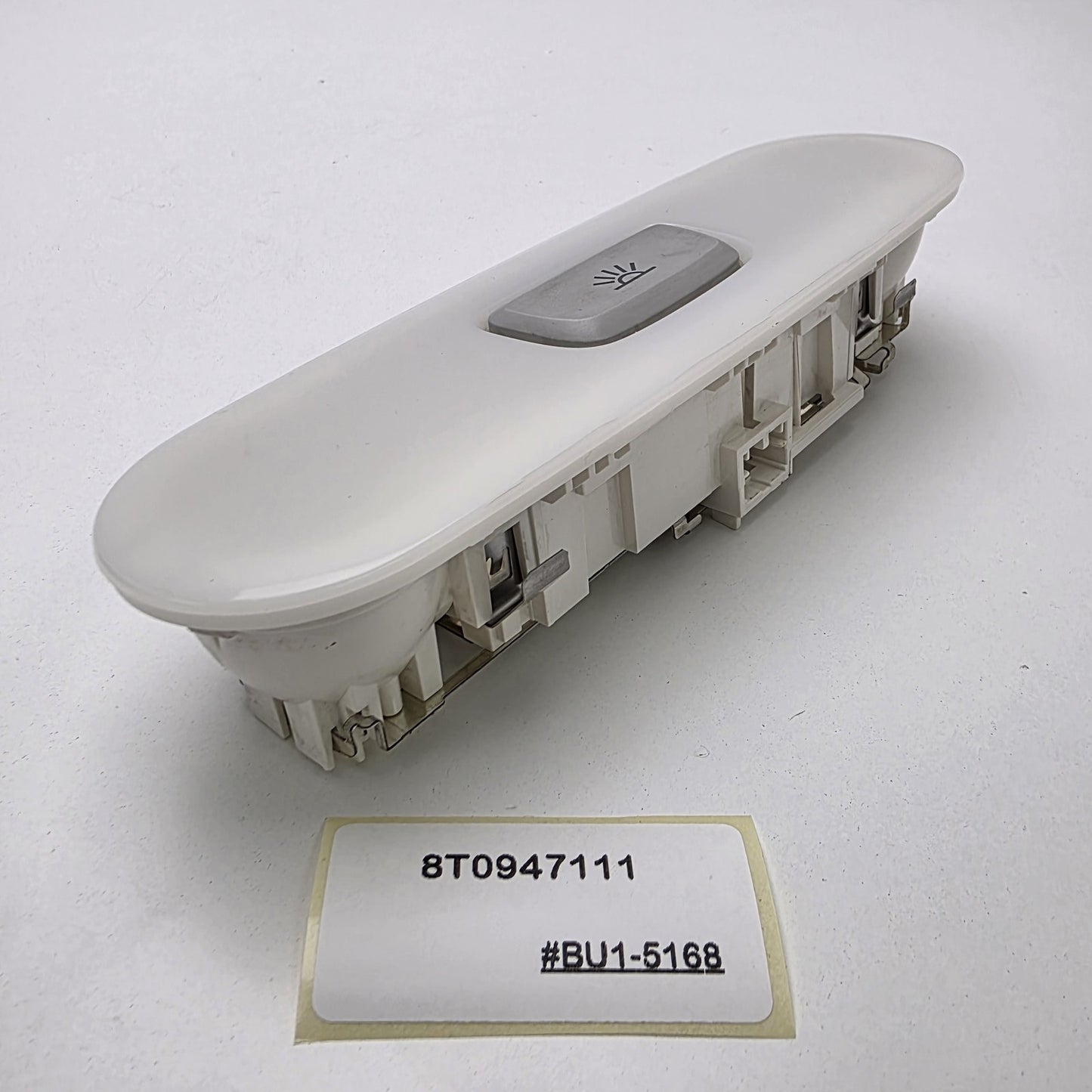 2008-2015 Audi A4 Interior Light 8T0947111