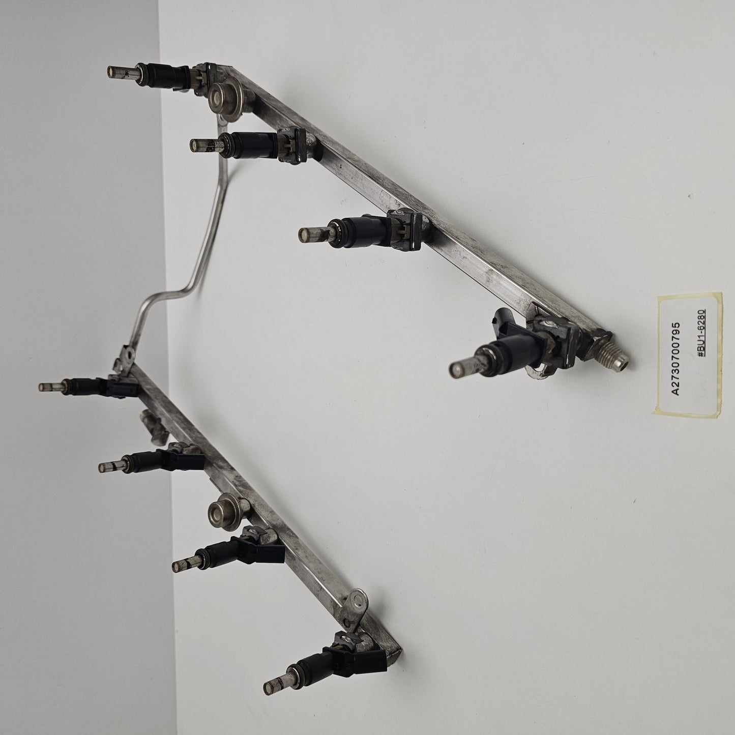 2007-2012 Mercedes-Benz CLS550 Fuel Rail Distributor A2730700795