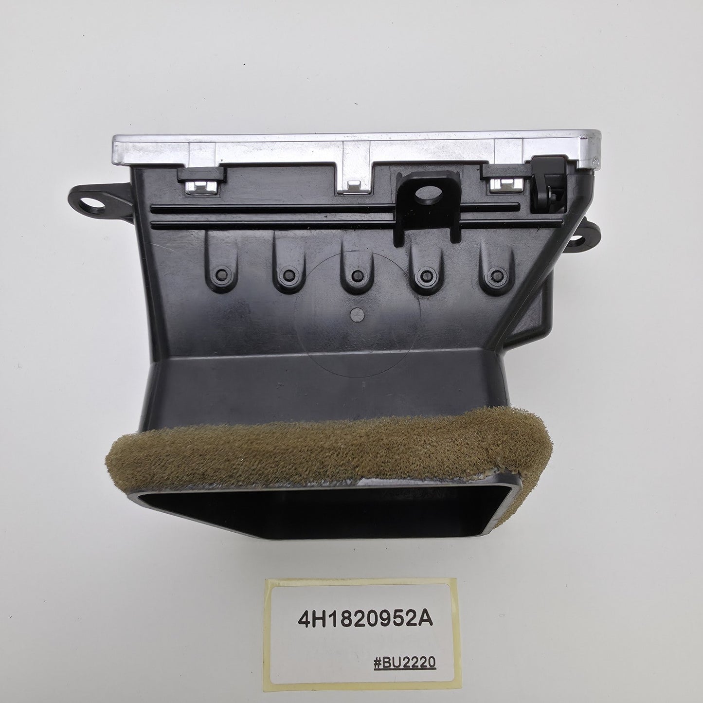 2010-2018 Audi A8L Dashboard Vent Center/Right Passenger Side 4H1820952A