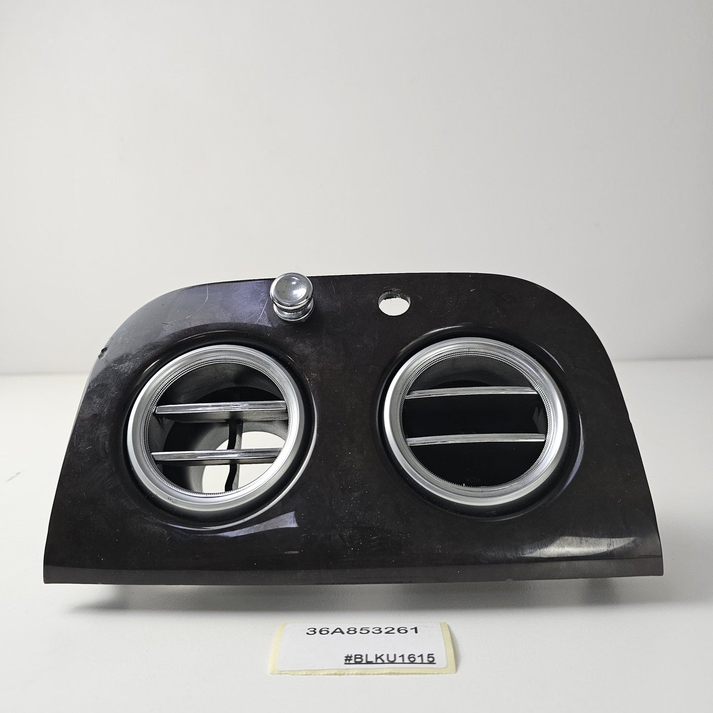 2015-2020 Bentley Bentayga REAR HEATER VENTS WITH SURROUND TRIM 36A853261