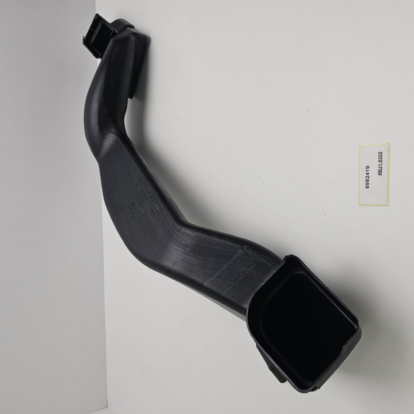 2010 BMW X6 Cabin Air Duct Channel 6982419