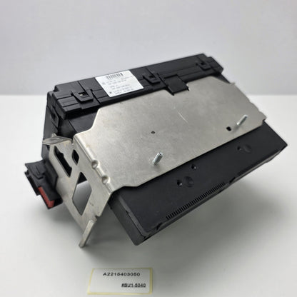 2007-2013 Mercedes-Benz W221 Rear Trunk SAM Fuse Box Relay Module A2215403050