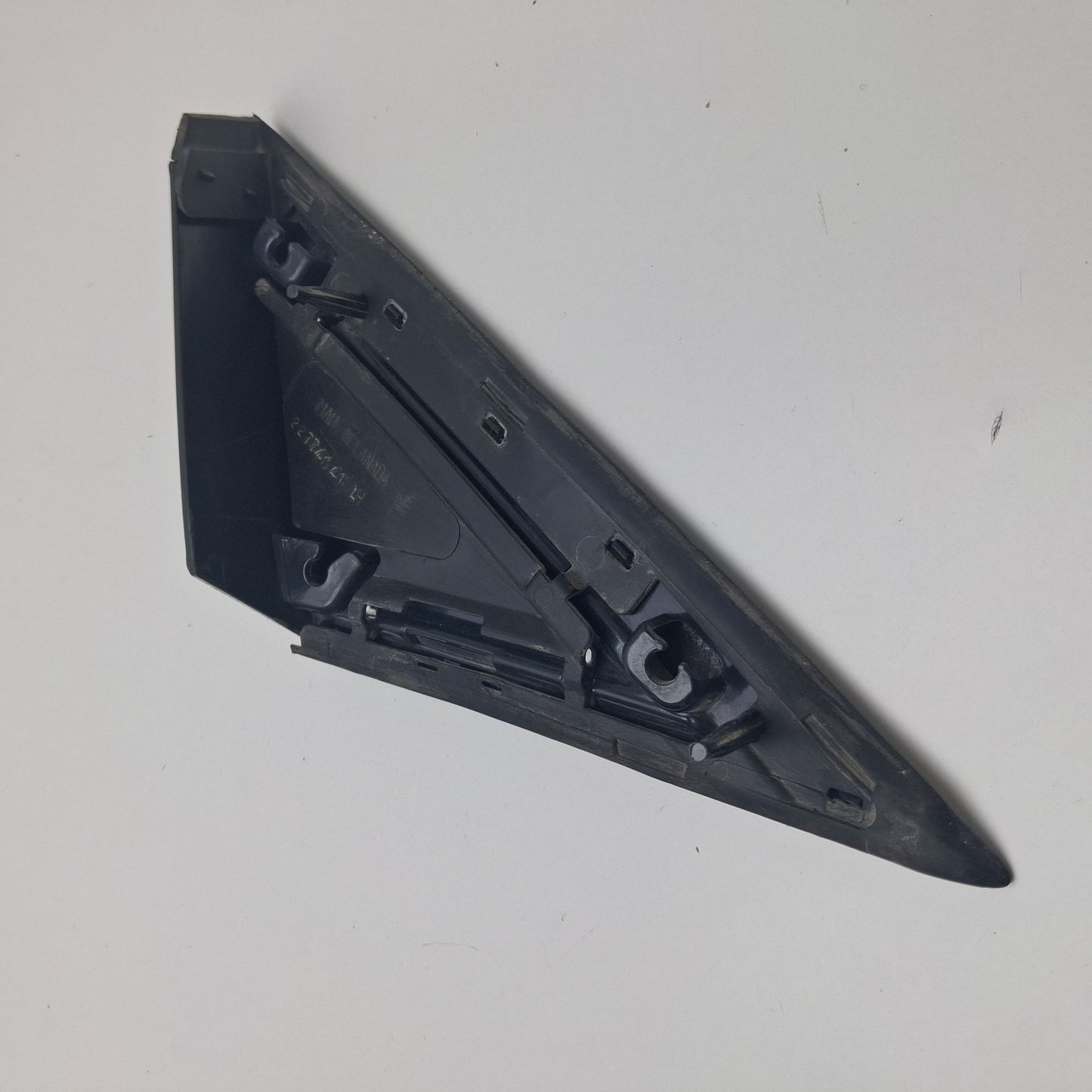 2010-2016 Cadillac SRX Front Driver Side Fender Access Cover Molding 22774041