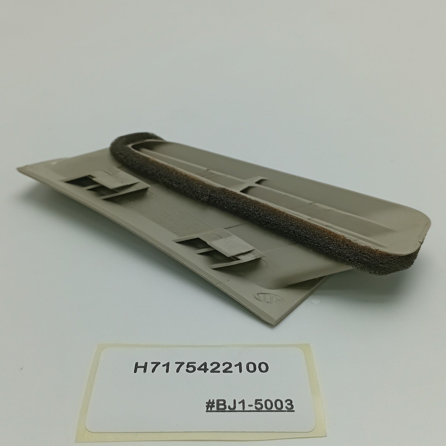 2007-2008 Infiniti G35 Front Pillar Air Vent AC Vent H7175422100