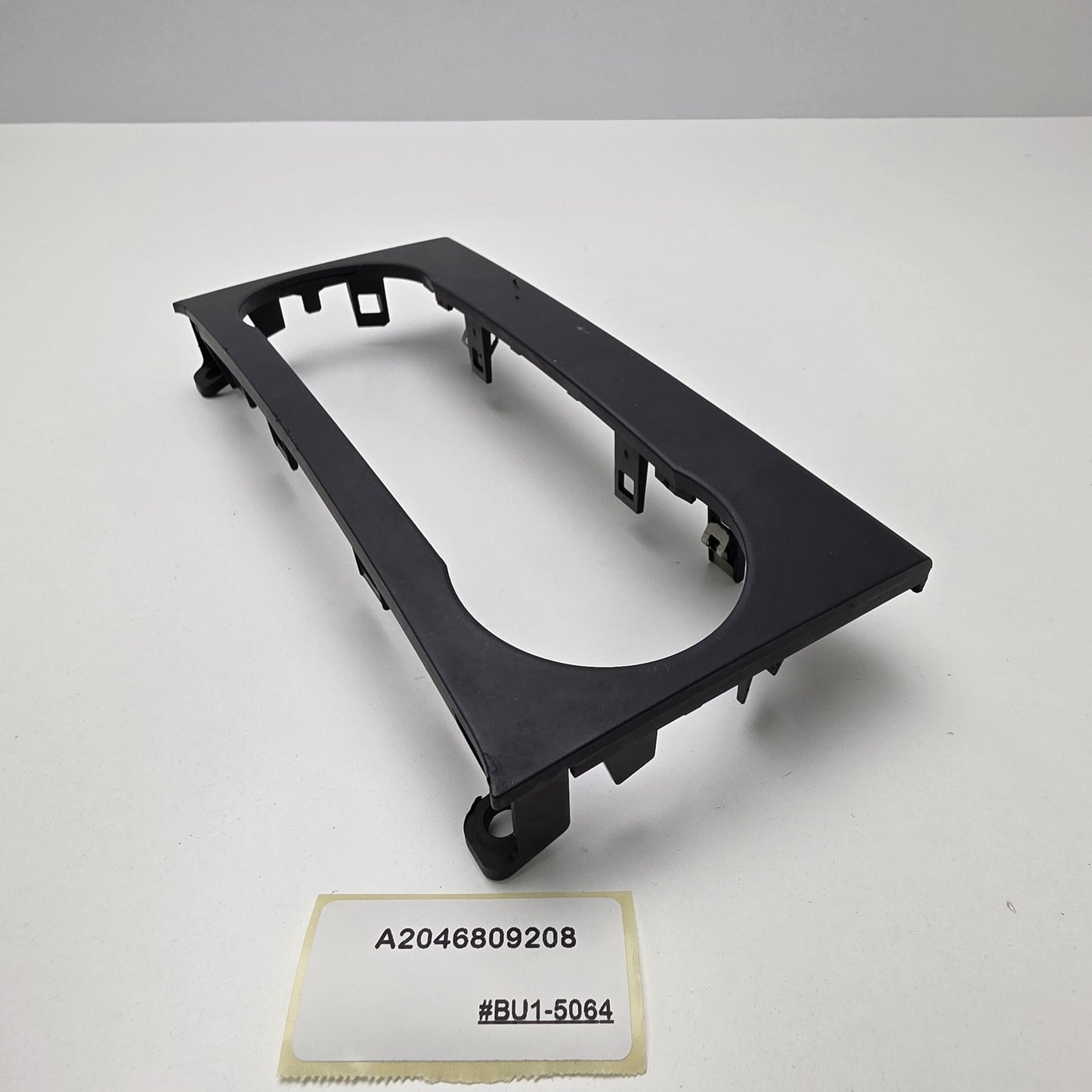 2007-2014 Mercedes-Benz W204 Climate Control Trim Bezel A2046809208