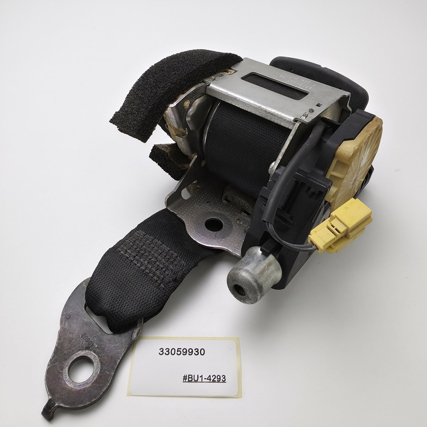 2007-2014 Mercedes-Benz C-Class REAR LEFT SIDE SEATBELT 33059930