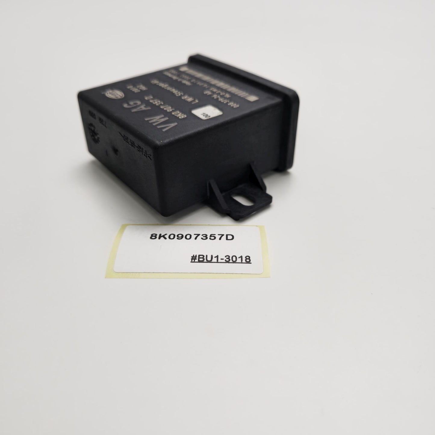 2009-2014 Audi Q5 Headlight Control Module 8K0907357D