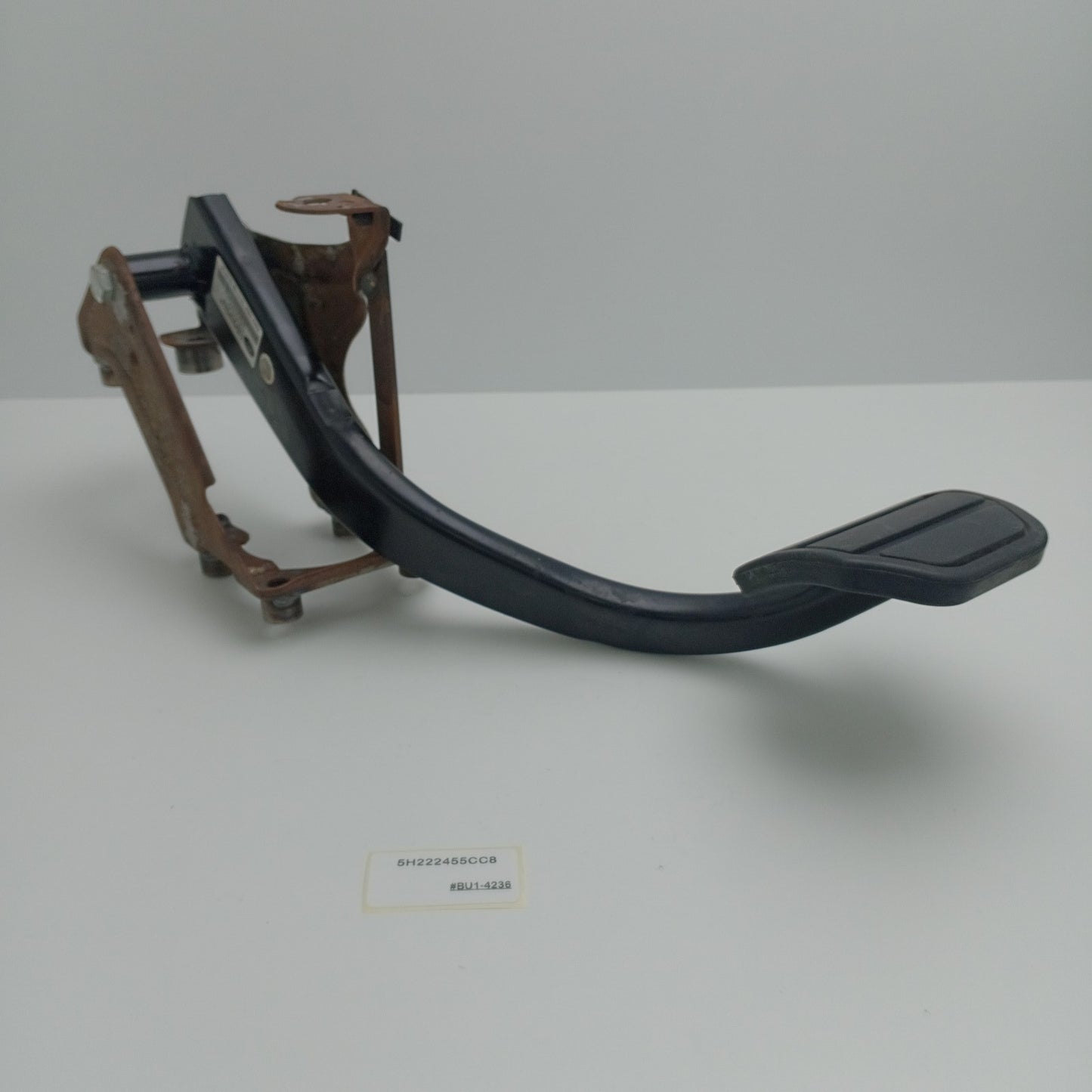 2014-2016 Land Rover LR4 Left Front Driver Side Brake Pedal 5H222455CC8