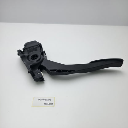 2016-2019 Jaguar XJ ACCELERATOR GAS PEDAL 9X239F832AB