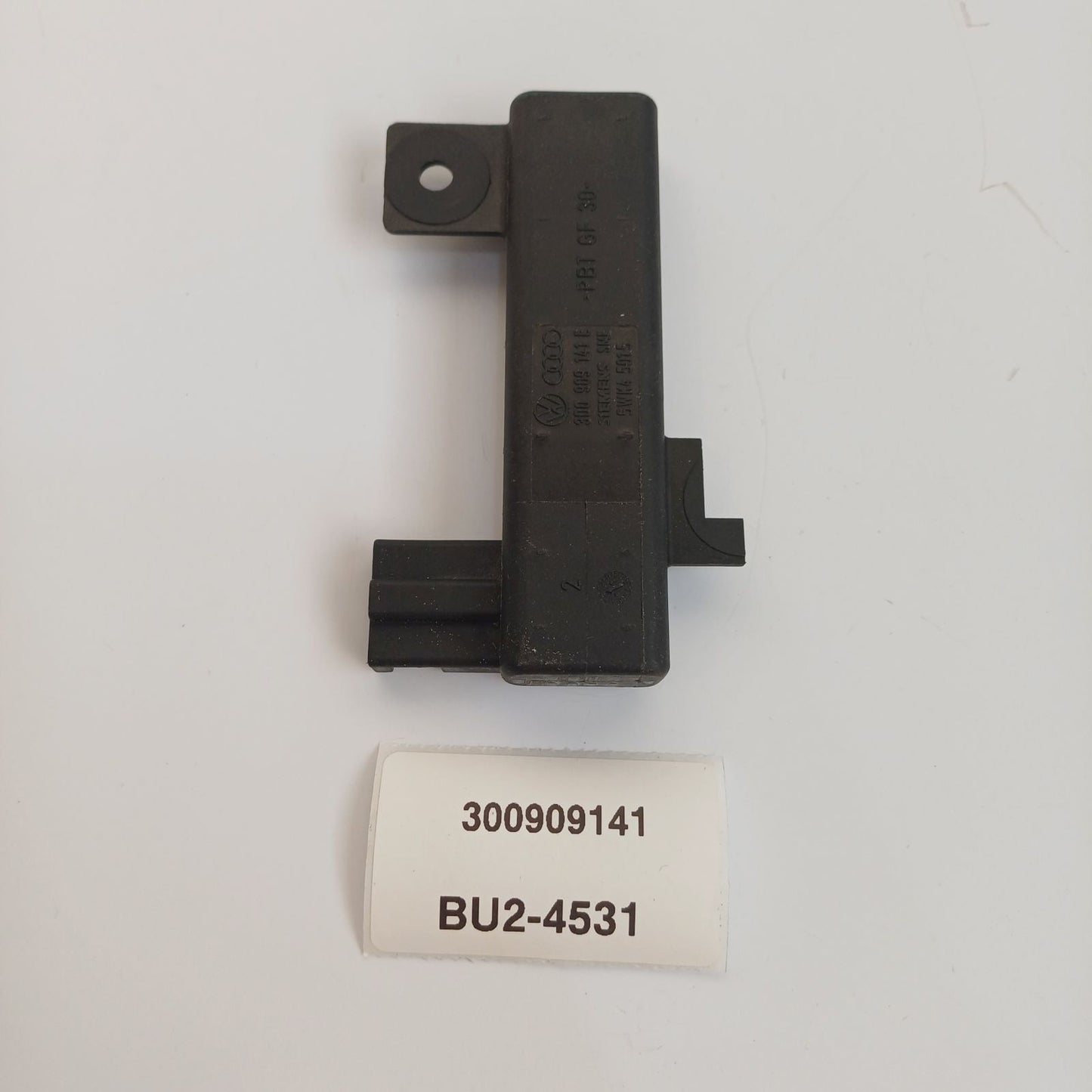 2009 Audi A8 Keyless Entry Antenna Sensor 300909141