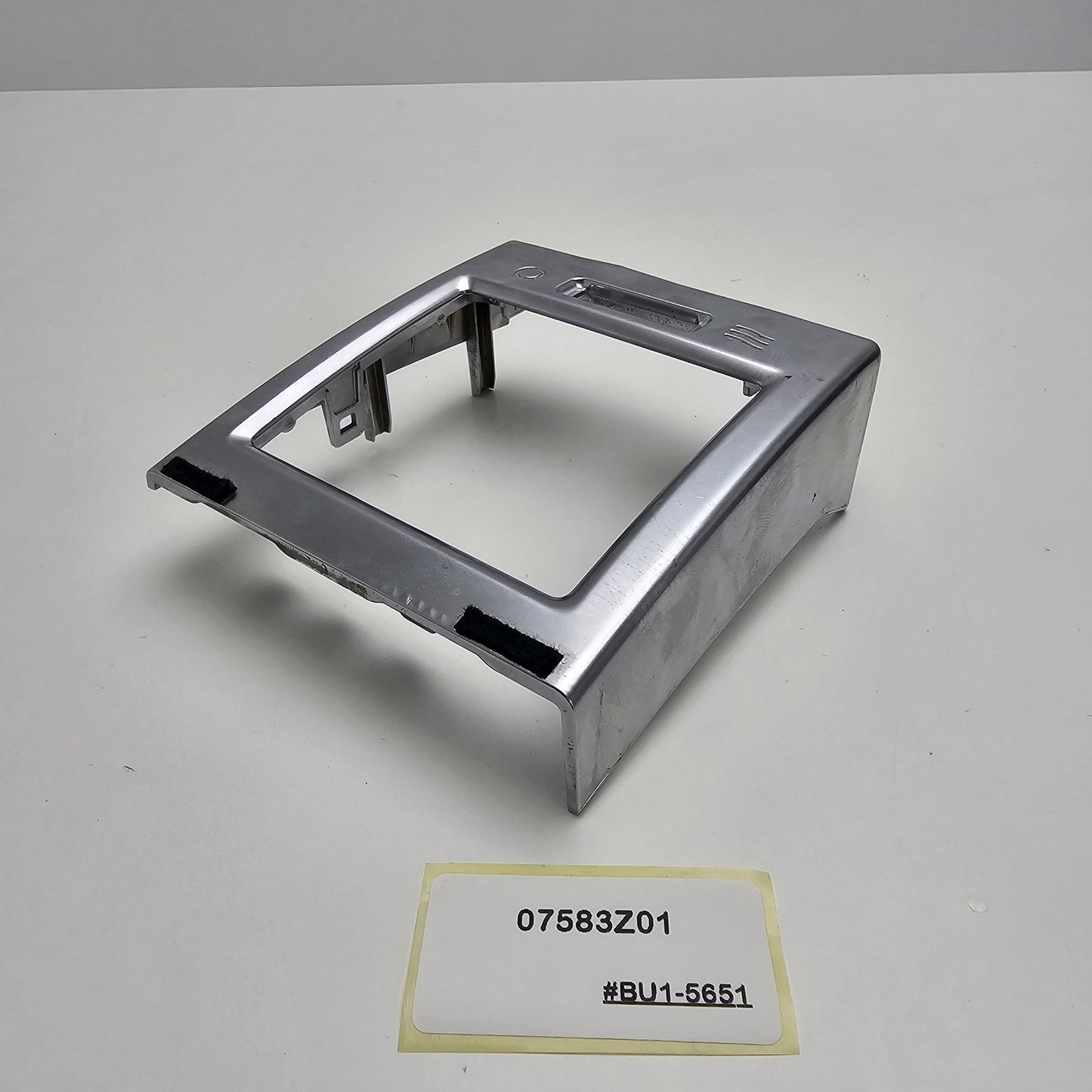 2012 Land Rover Range Rover Sport Vent Trim 07583Z01
