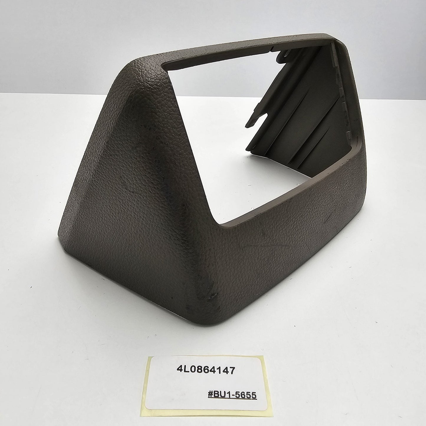 2007-2015 Audi Q7 Rear Console Air Vent Trim Panel 4L0864147