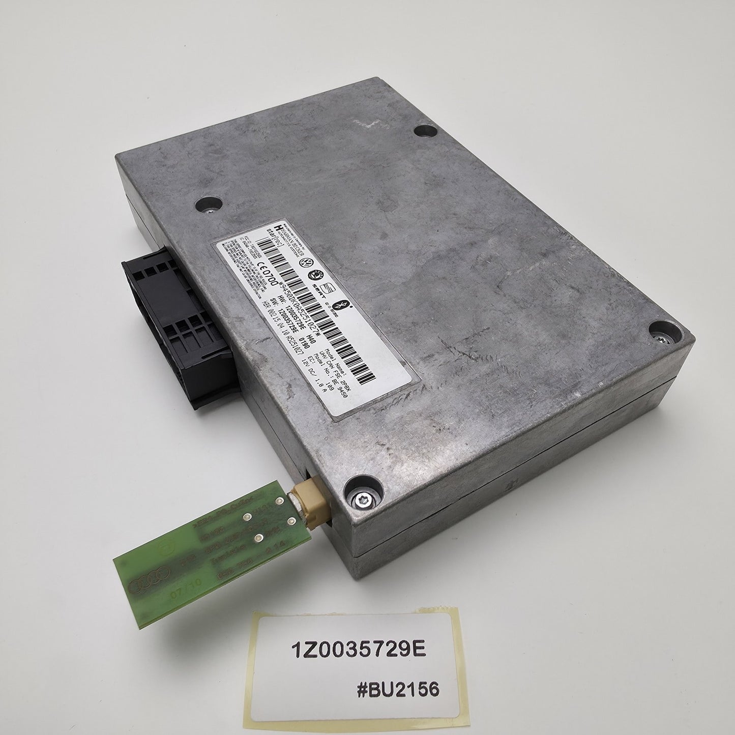 2008-2012 Volkswagen Jetta Bluetooth Interface Control Module 1Z0035729E