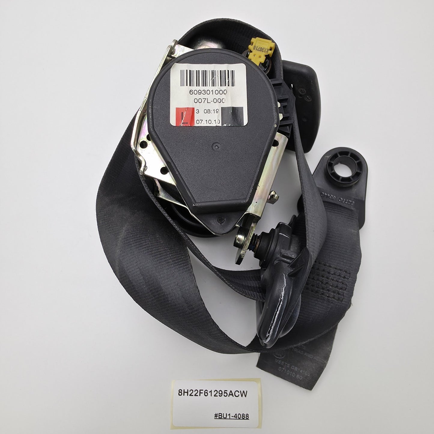 2009-2018 Land Rover Discovery IV FRONT LEFT SEAT BELT RETRACTOR 8H22F61295ACW