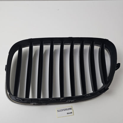 2009-2015 BMW 7 Series F01/F02 Front Upper Right Radiator Grille 51137295298