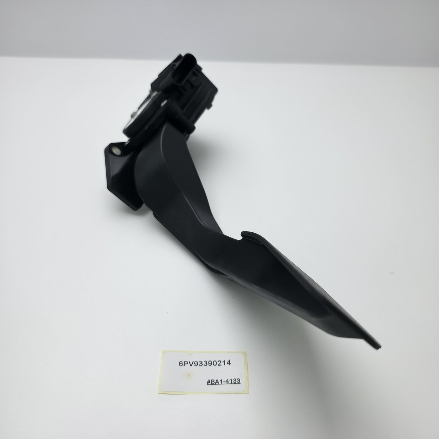 2007-2008 Chevrolet Suburban Throttle Pedal 6PV93390214