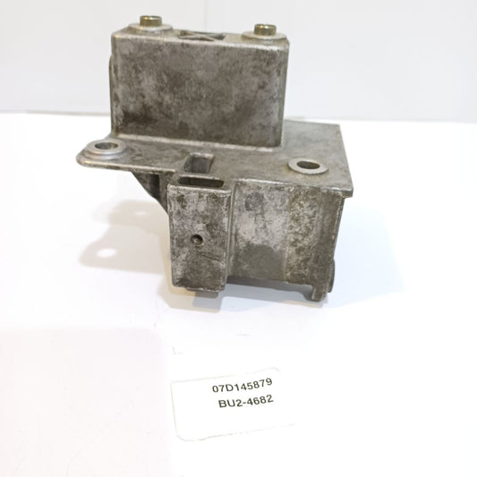 2002 Volkswagen Passat Power Steering Pump Bracket Holder 07D145879