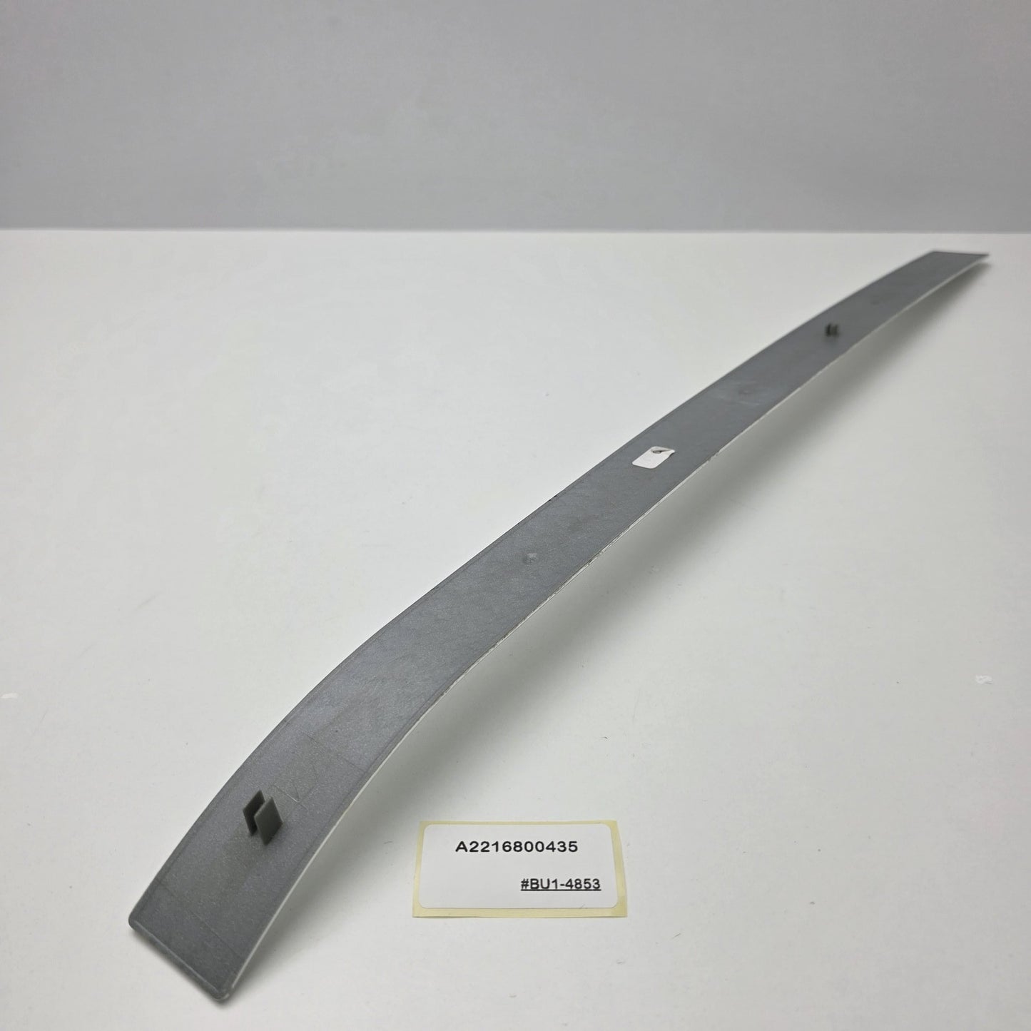 2007-2013 Mercedes-Benz W221 Front Right Door Sill Cover A2216800435
