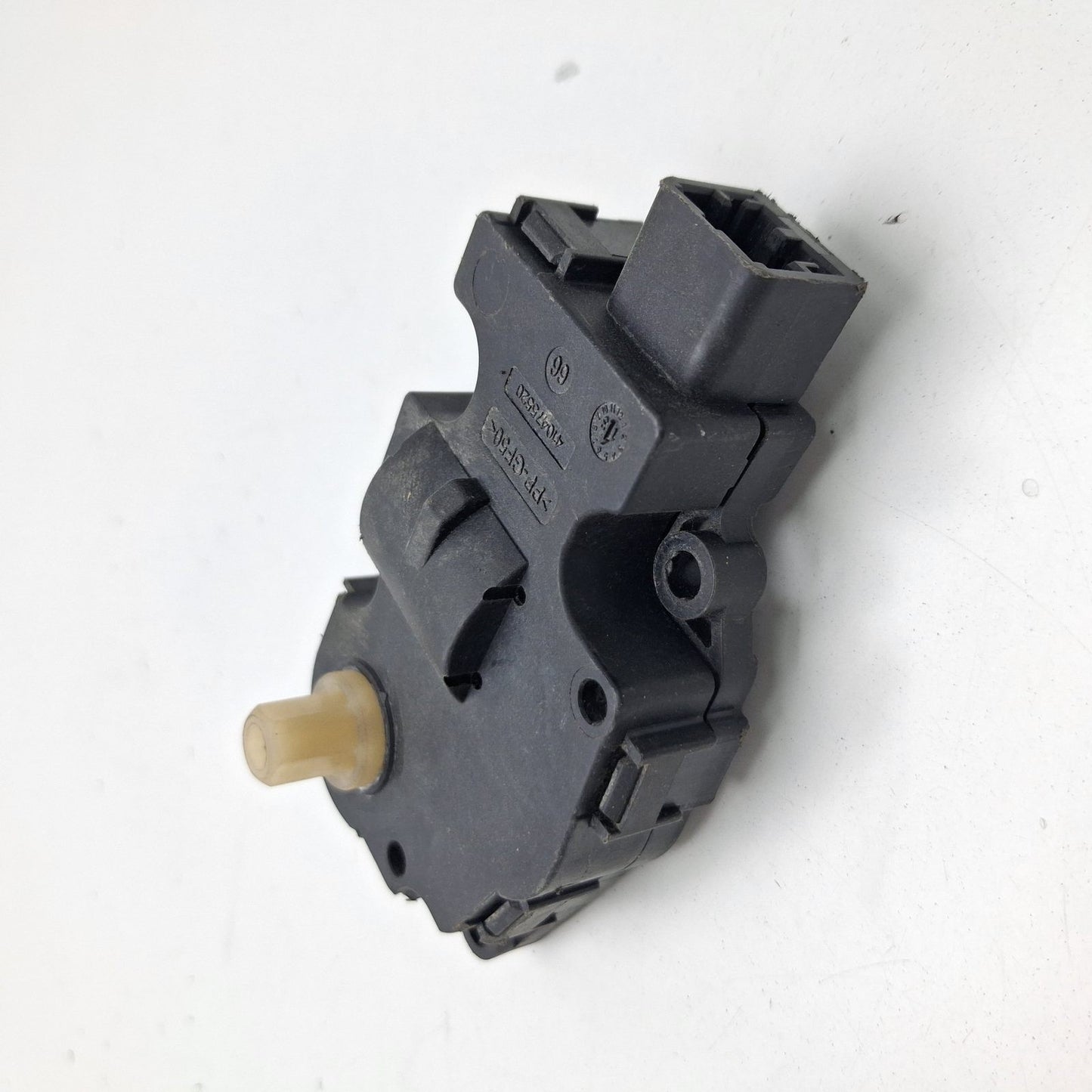 2009-2017 Audi Q5 Heater Flap Motor Actuator K9749006 Used