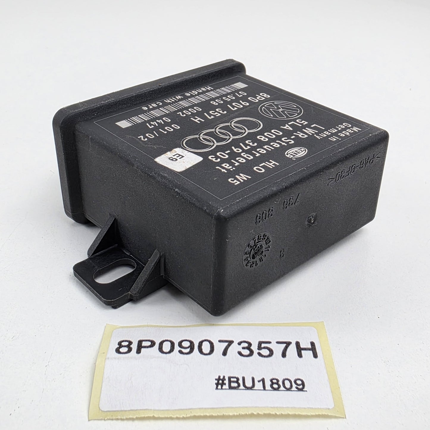 2005-2016 Audi TT HEADLIGHT RANGE CONTROL UNIT MODULE 8P0907357H