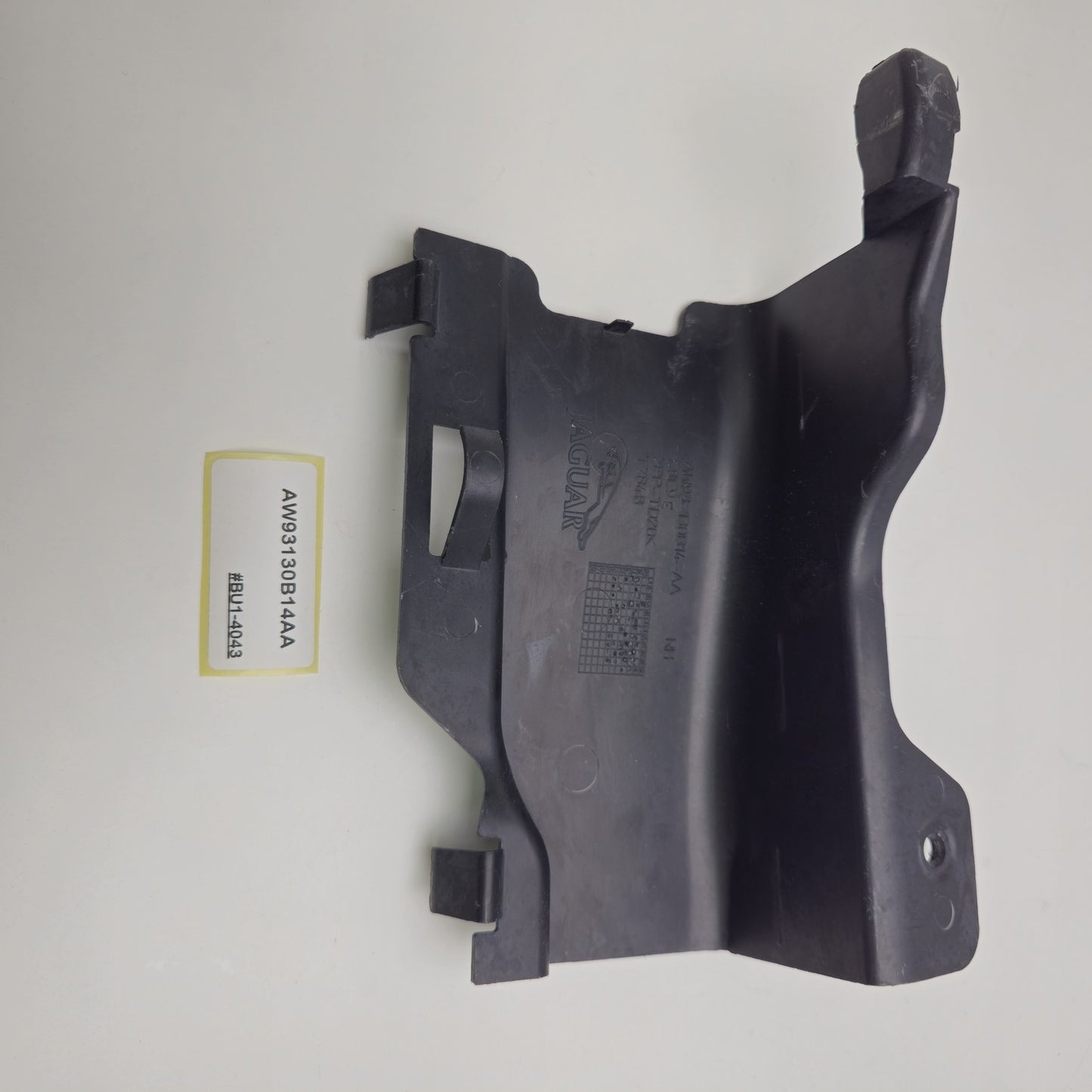 2015 Land Rover Evoque Interior trim AW93130B14AA
