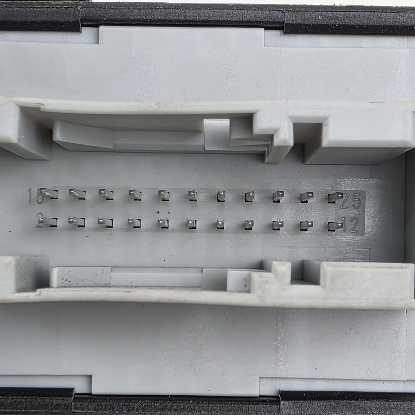 2005-2016 Audi A6 Headlight Range Control Unit Module 8P0907357H