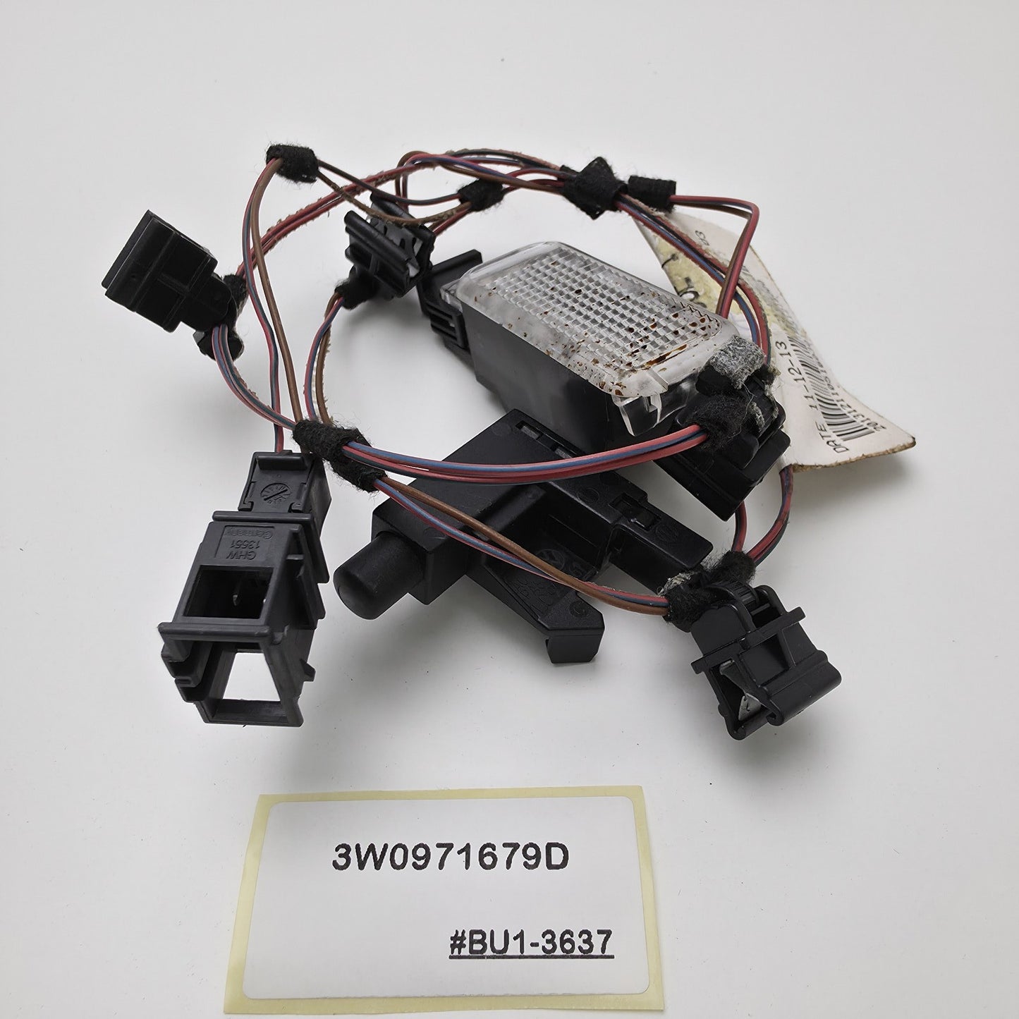 2004-2018 Bentley Continental Interior Light Glove Box Harness 3W0971679D
