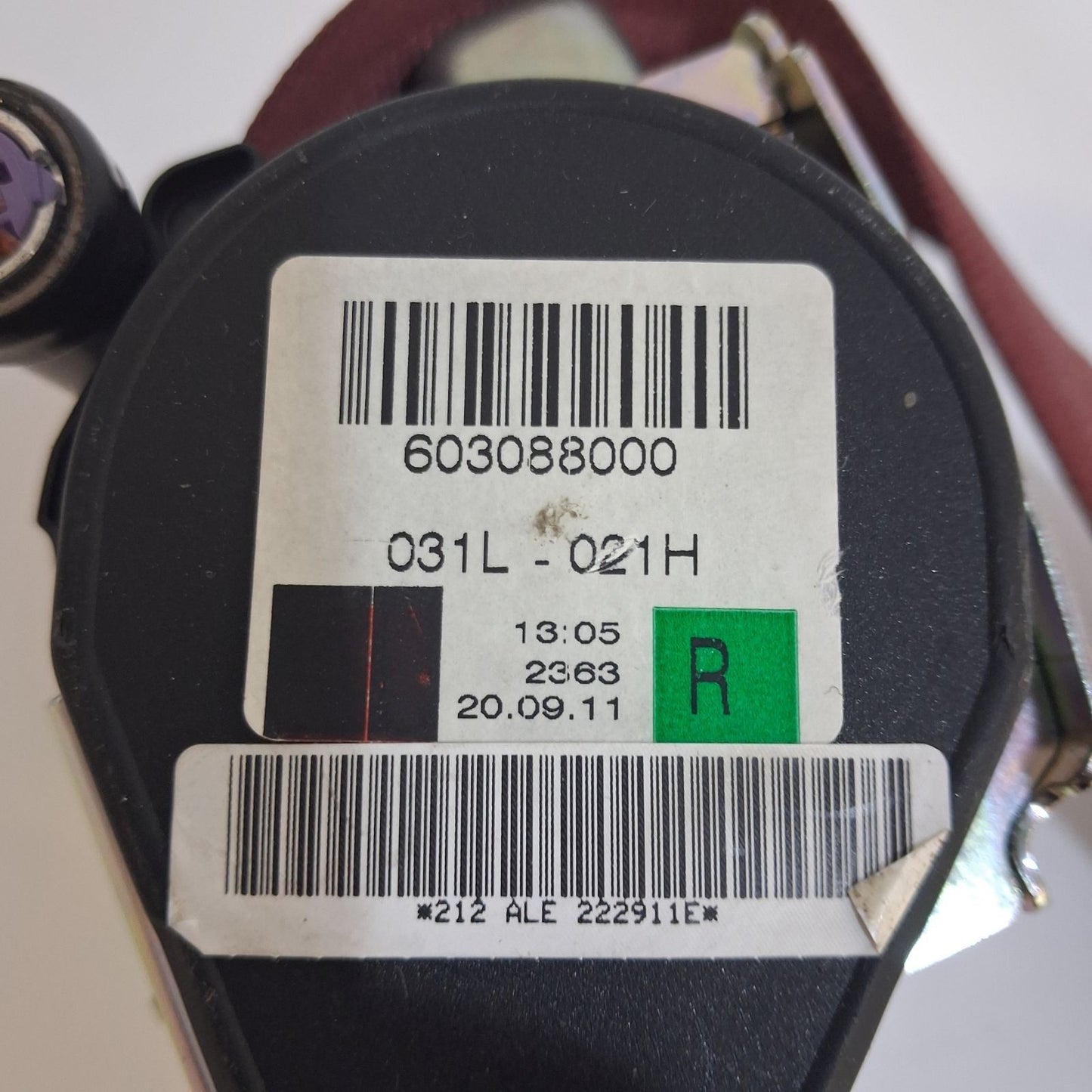 2007-2009 Chevrolet Silverado Engine Wiring Harness Junction Block 25815385