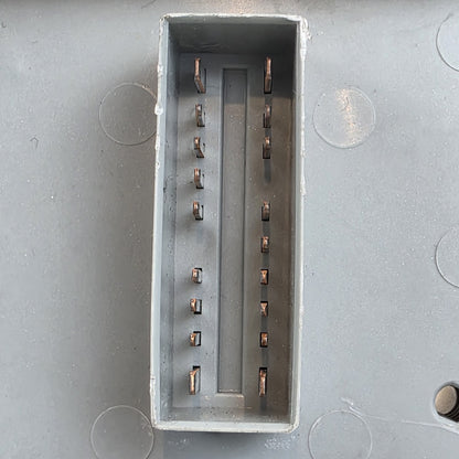 2006-2008 Maserati Quattroporte M139 Front Left Dashboard Fuse Box 501210100090