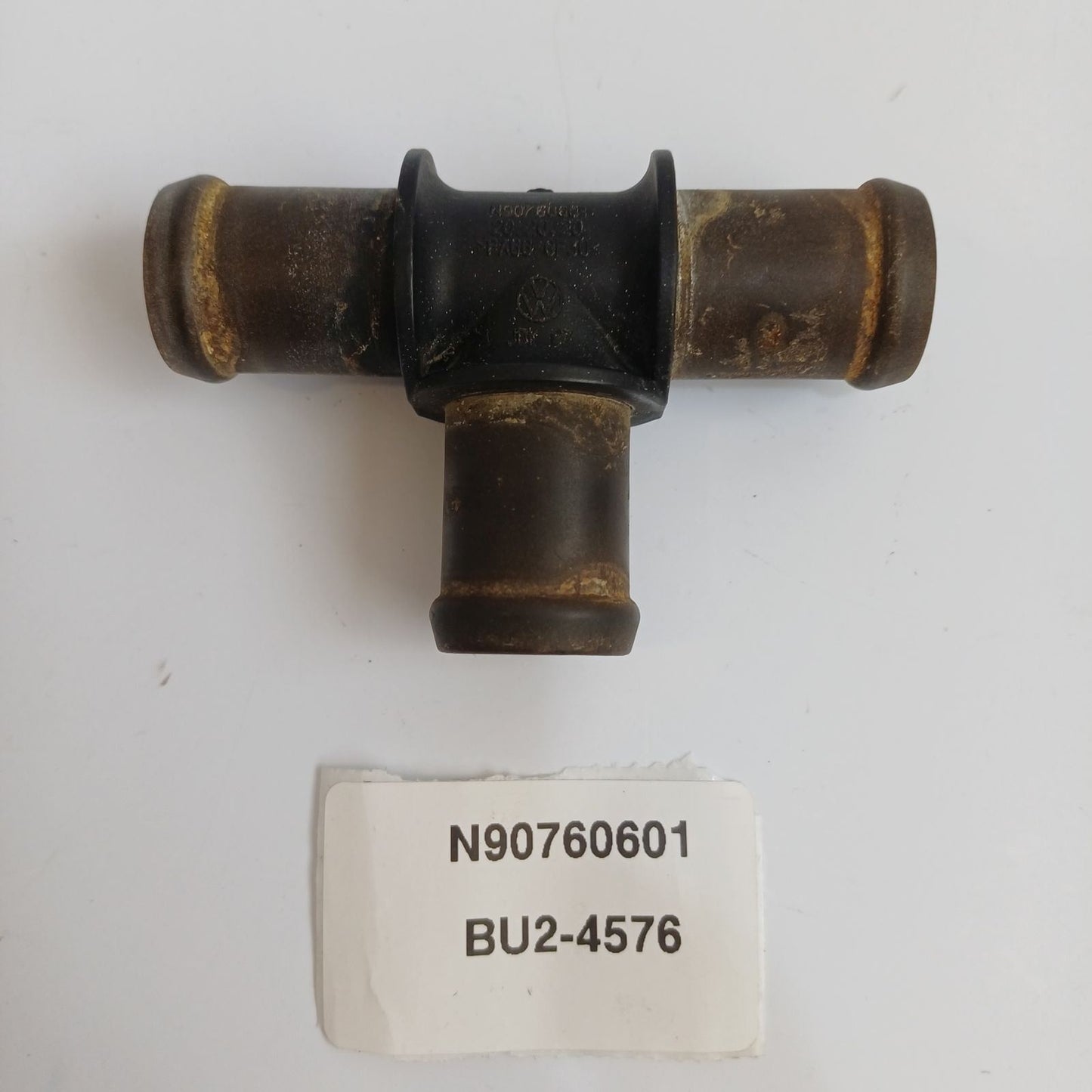 1992-2003 Volkswagen EuroVan T-Fitting Hose Connector N90760601