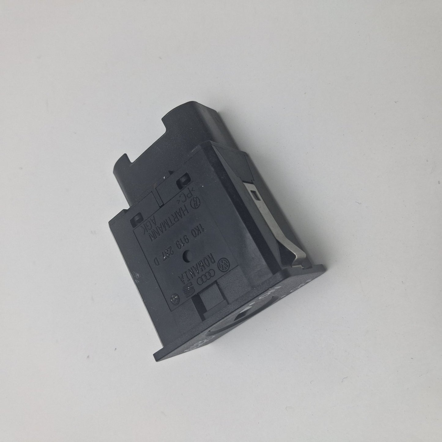 2004-2009 Volkswagen Golf Under Dash Trim For Headlight Switch 1K2858366