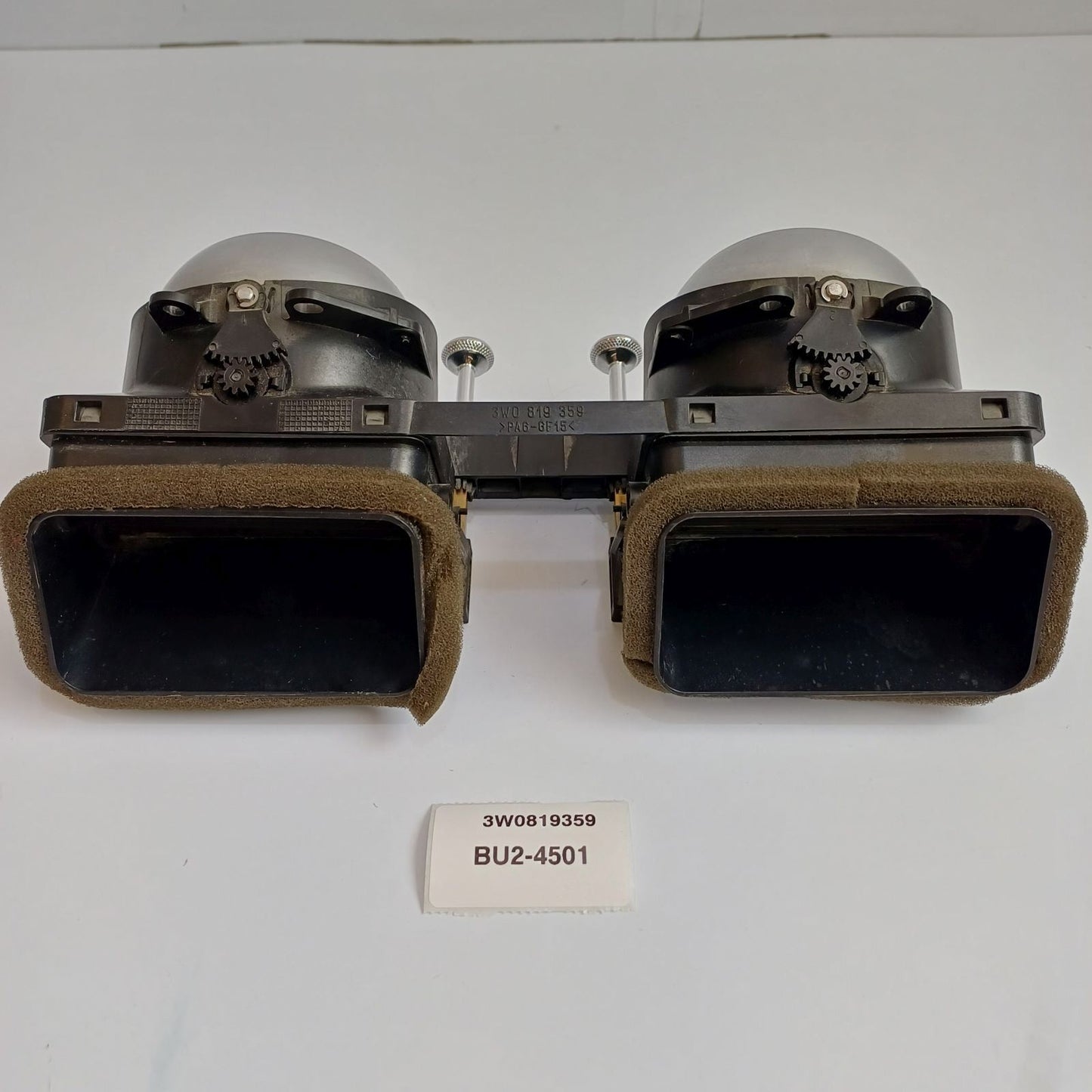 2013-2018 Bentley Continental GT Fresh Air Grille 3W0819359