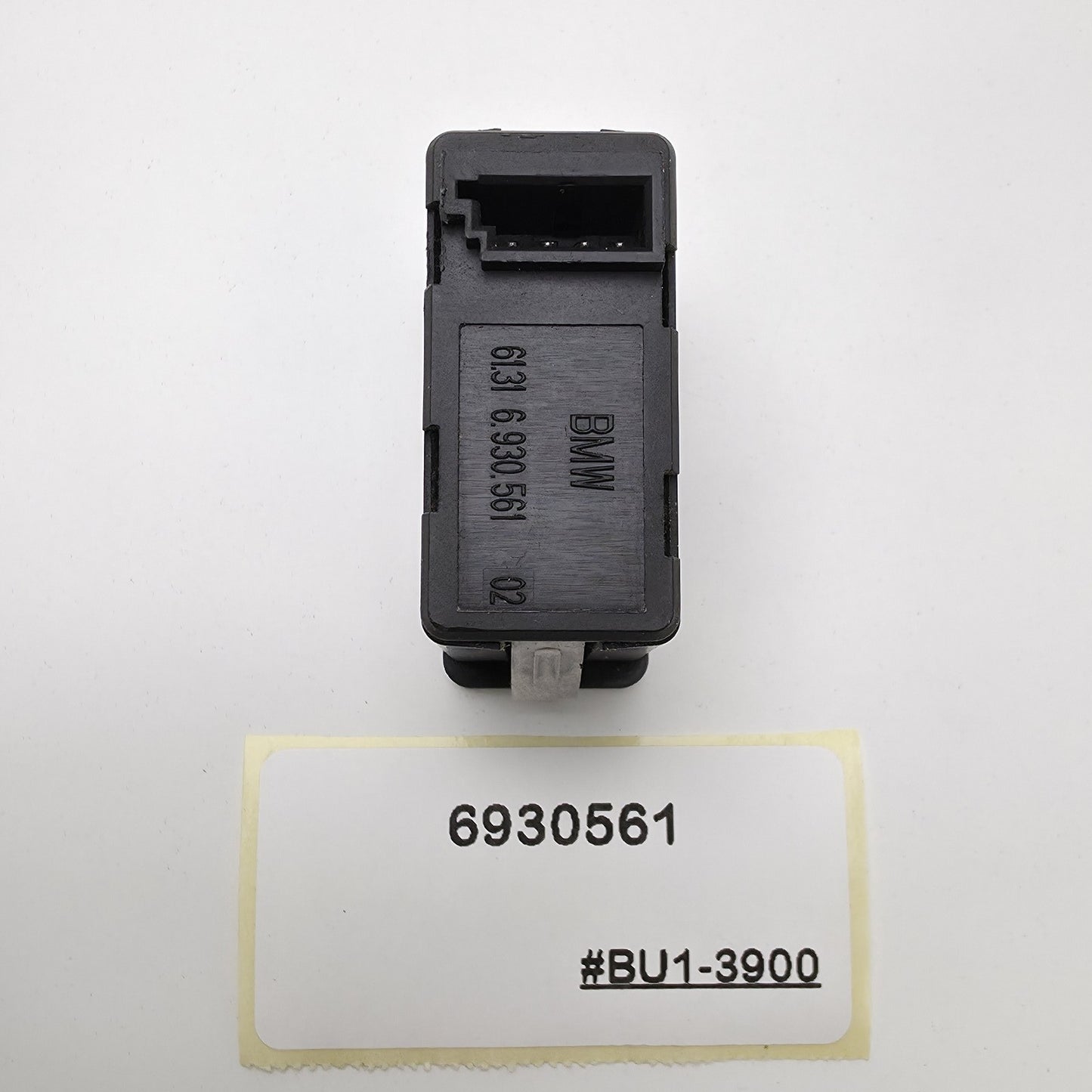2005-2012 BMW 3 Series AUX Auxiliary Audio Socket 6930561