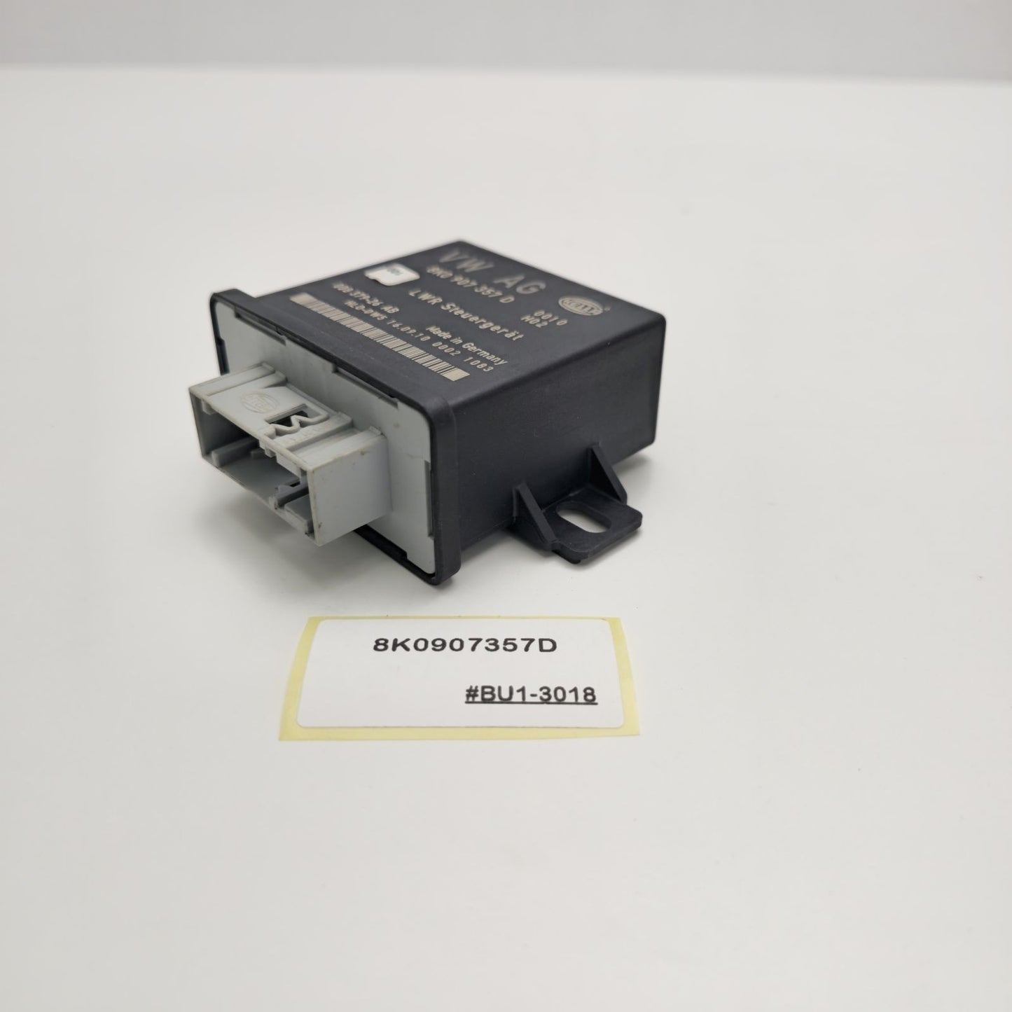 2009-2014 Audi Q5 Headlight Control Module 8K0907357D