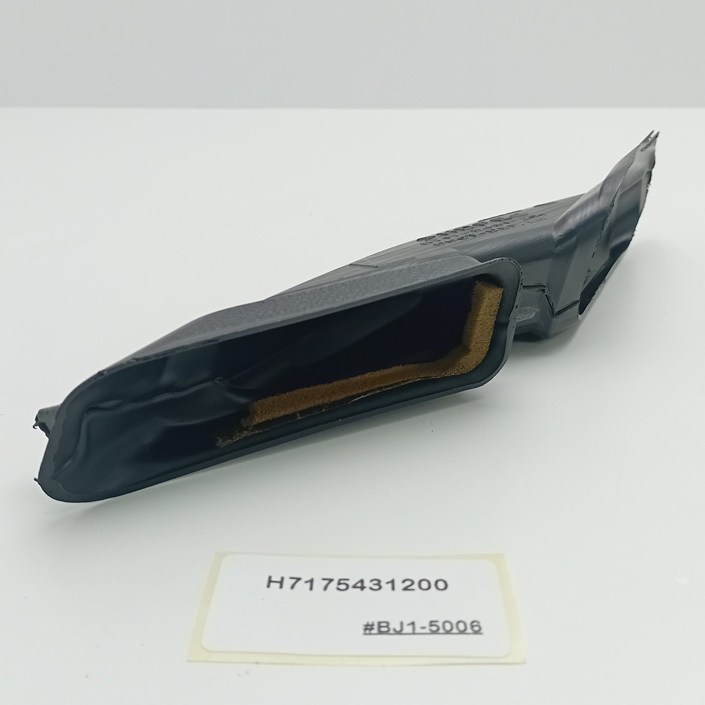 2019-2020 Infiniti QX50 Interior Front Windshield A Pillar Trim H7175431200