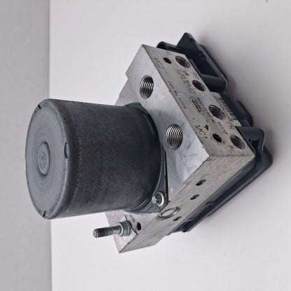 2011-2012 Land Rover Range Rover Anti-Lock Brake Pump Module BH422C405AE