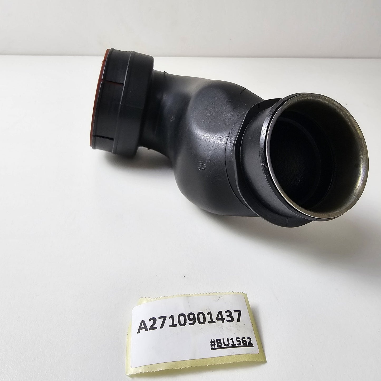 2004 Mercedes-Benz C-Class (W203) INTAKE AIR HOSE PIPE A2710901437