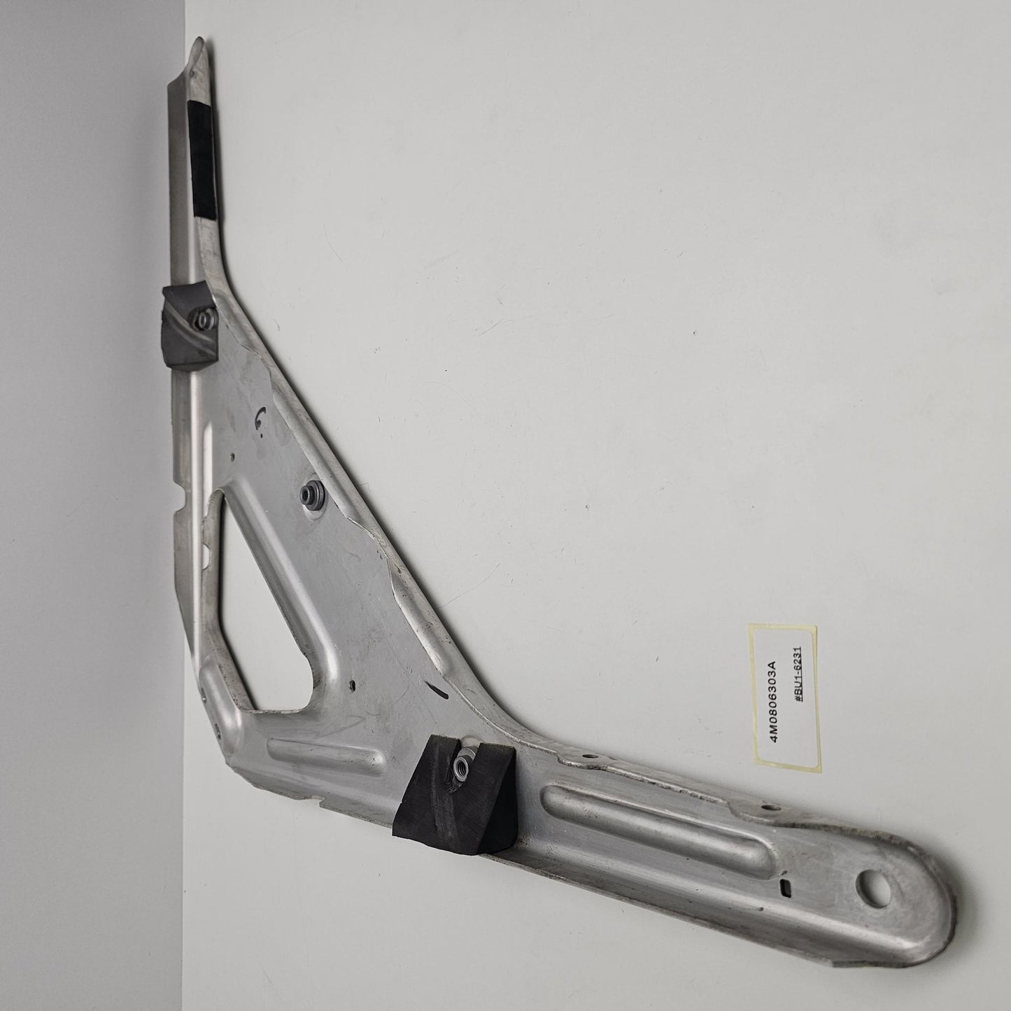 2016-2018 Audi Q7 Front Reinforcement Frame Brace Bracket 4M0806303A