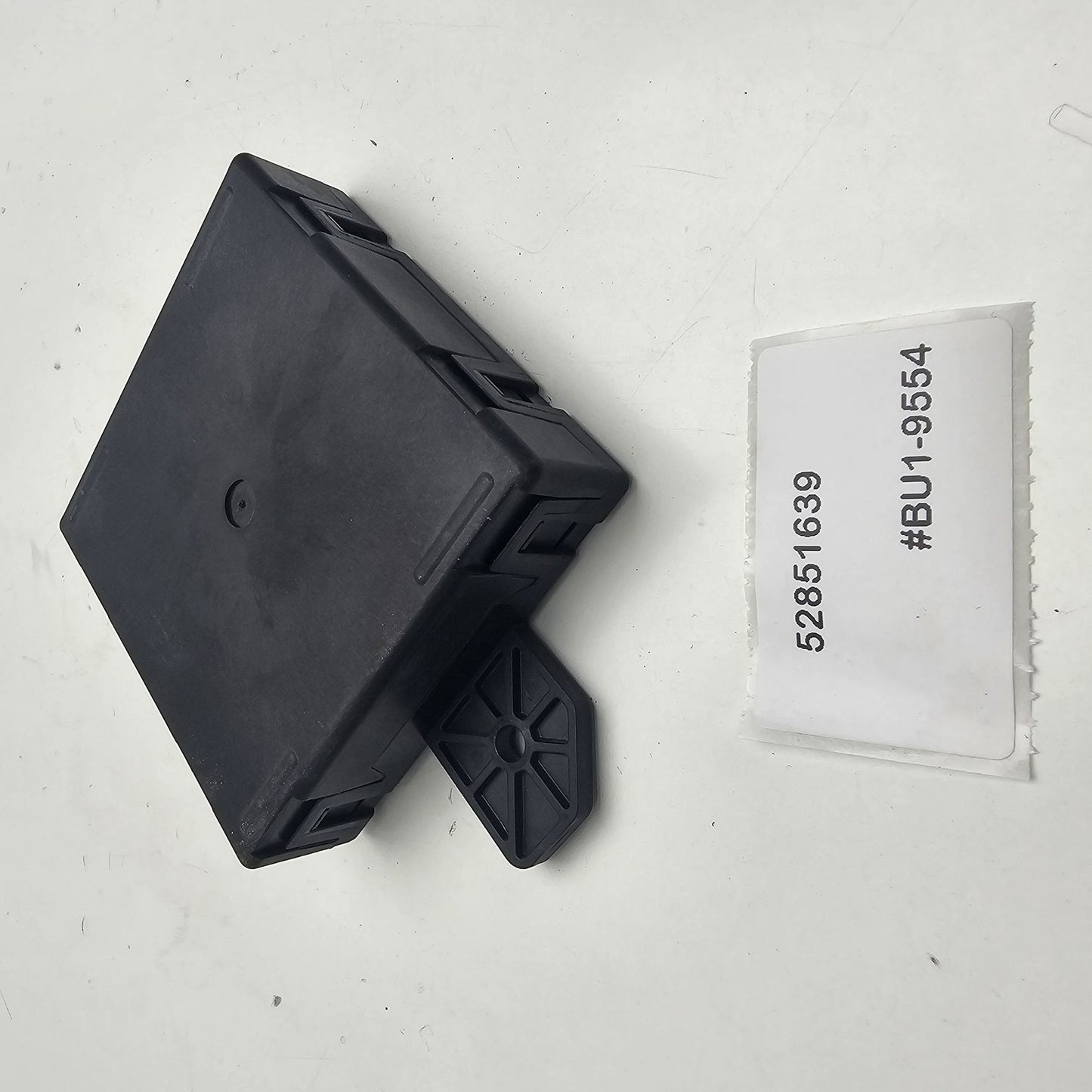 2014-2019 Maserati Ghibli Front Right Door Control Module 52851639