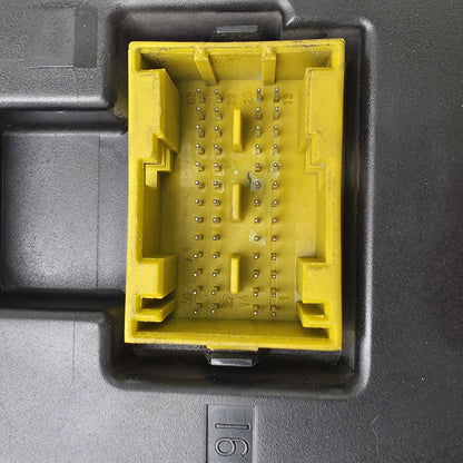 2008-2011 Mercedes-Benz C230 Rear SAM Module Fuse Box Relay 2045458201