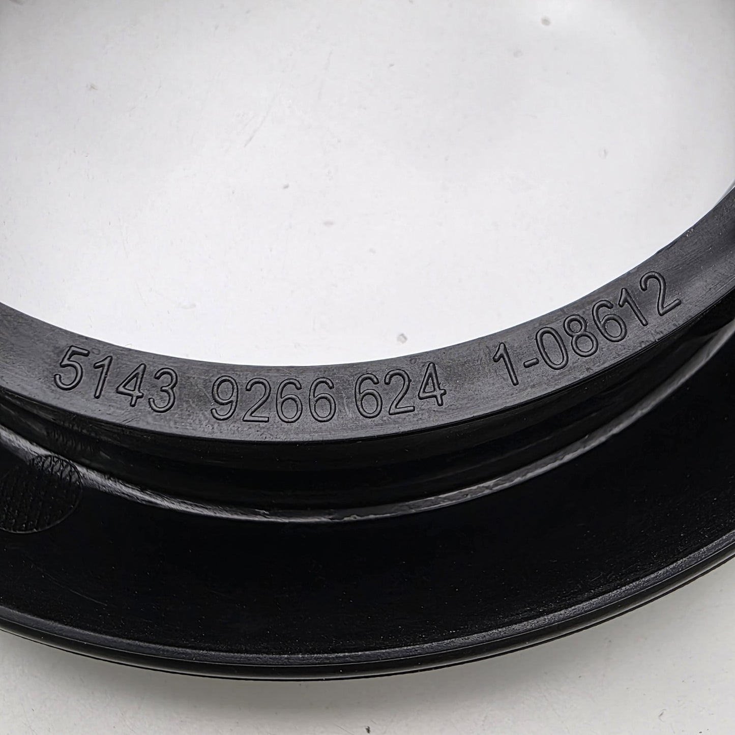 2007-2013 MINI R56 GEAR SHIFTER BEZEL TRIM COVER 51439266624