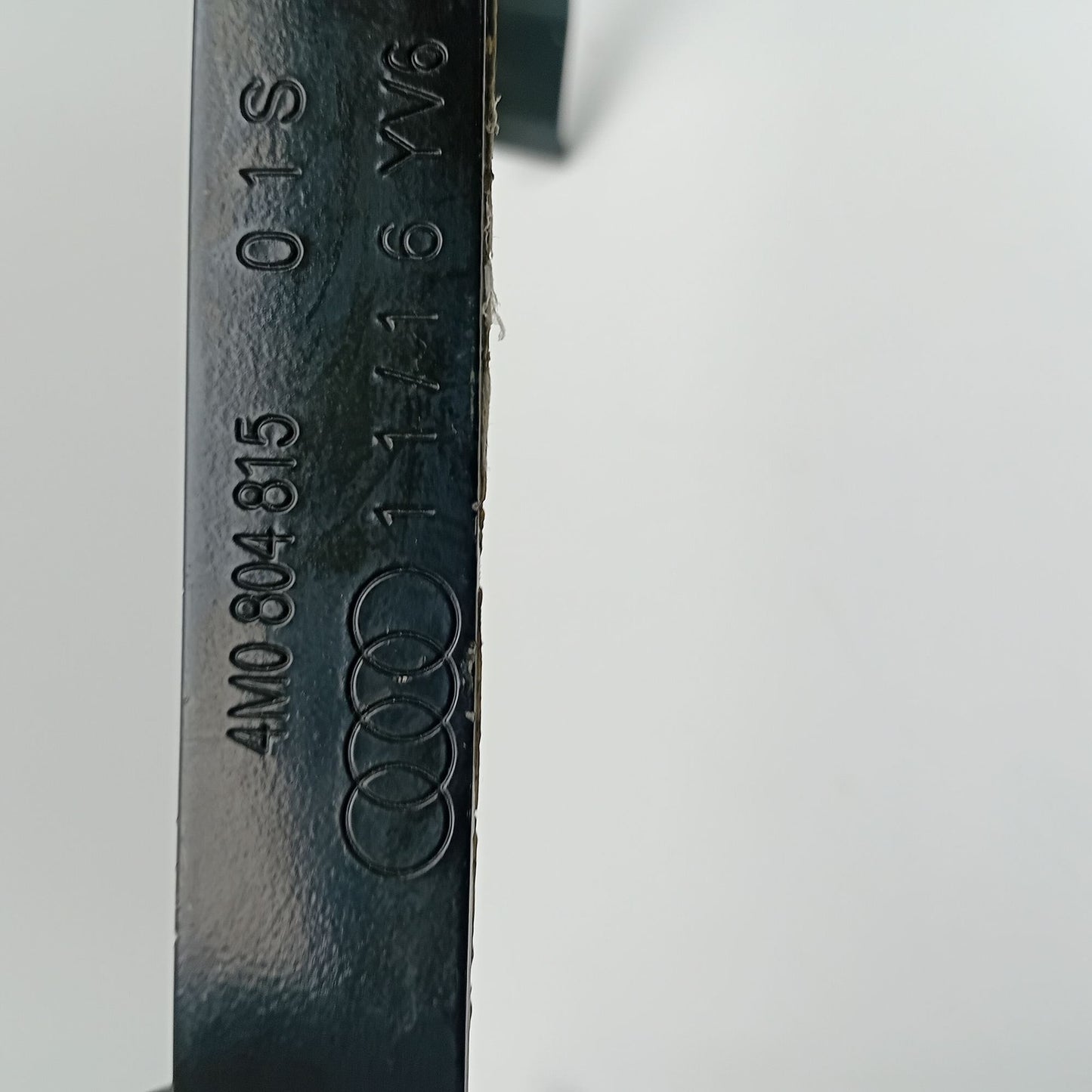 2016-2020 Bentley Bentayga Battery Retaining Strap Tie Down 4M0804815
