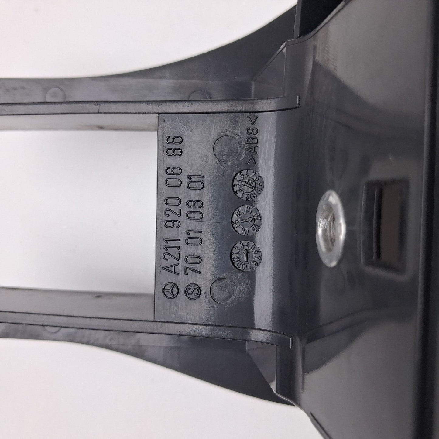 2003-2005 Mercedes-Benz E Rear Seat Rail Trim Cover A2119200686