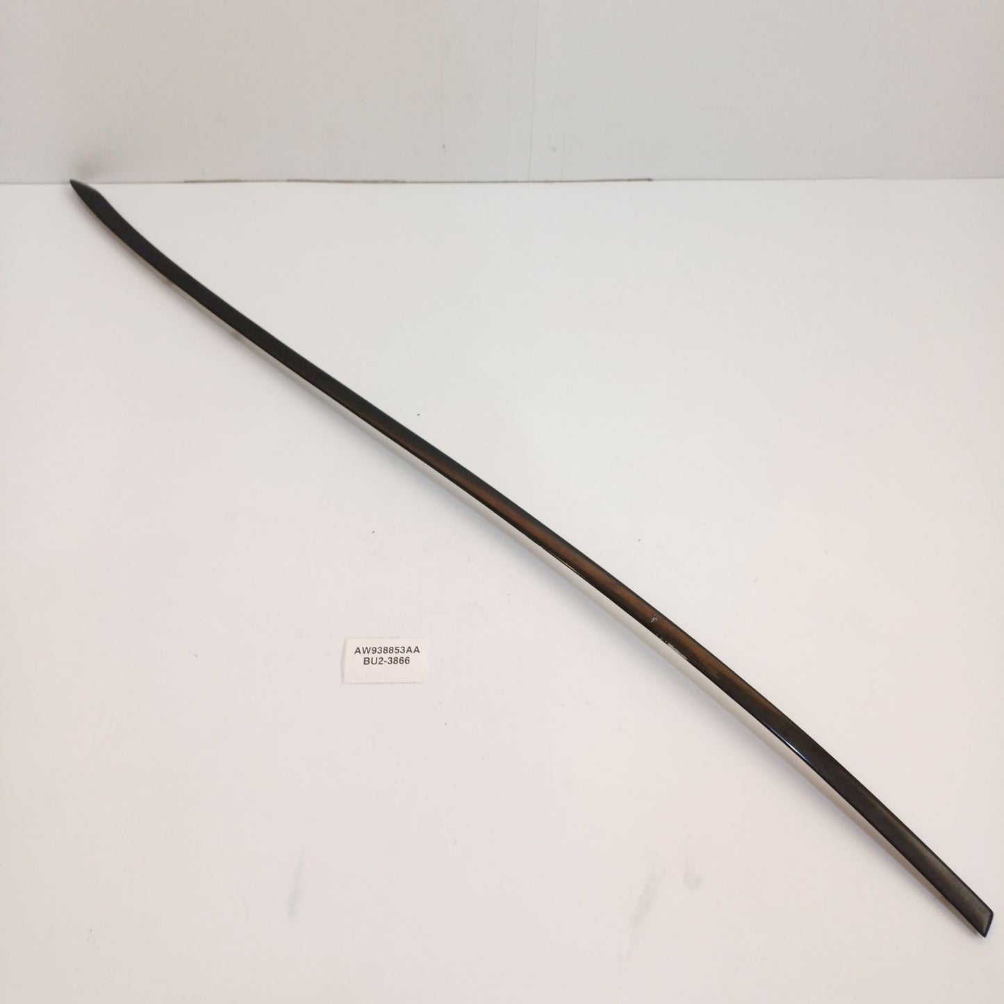 2010-2014 Jaguar XJ Windshield trim AW938853AA